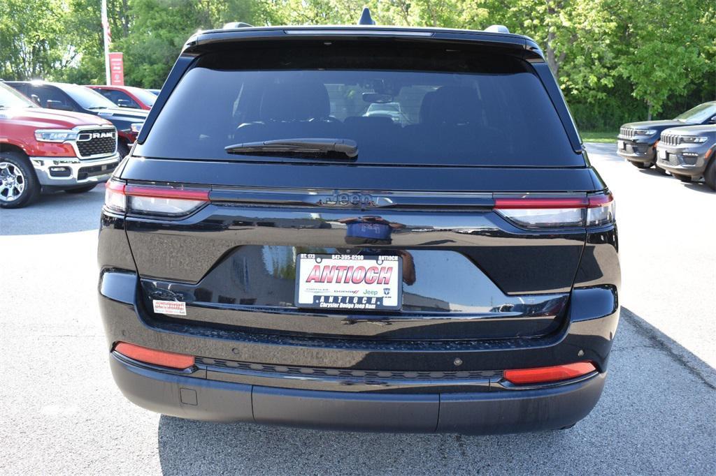 used 2024 Jeep Grand Cherokee car, priced at $32,377