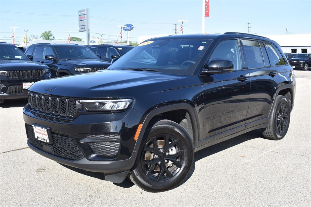 used 2024 Jeep Grand Cherokee car, priced at $32,377