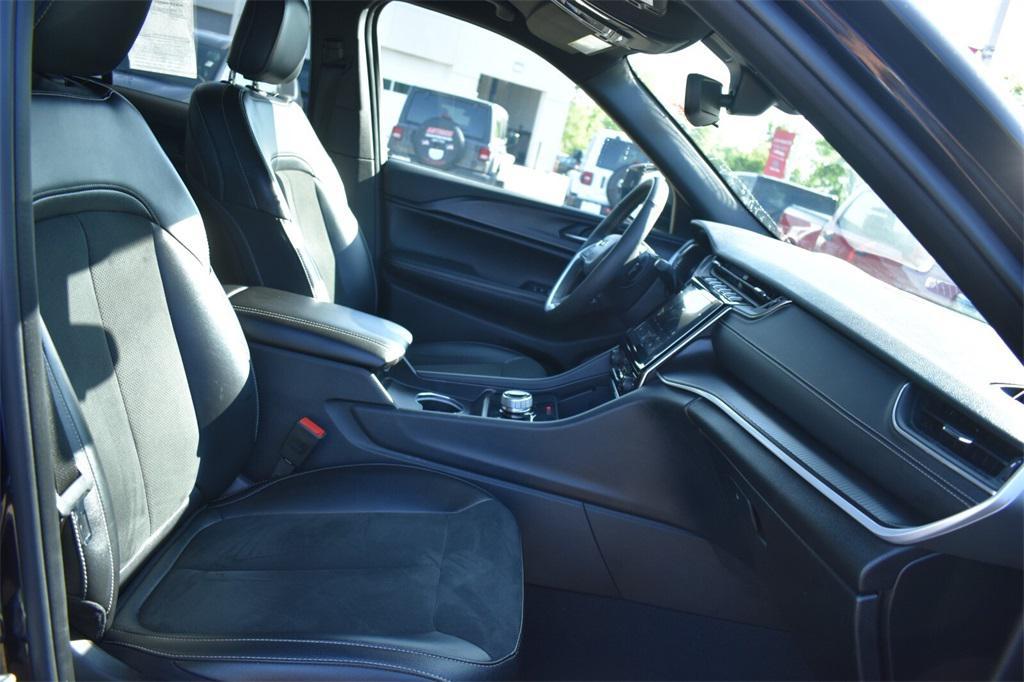 used 2024 Jeep Grand Cherokee car, priced at $32,377