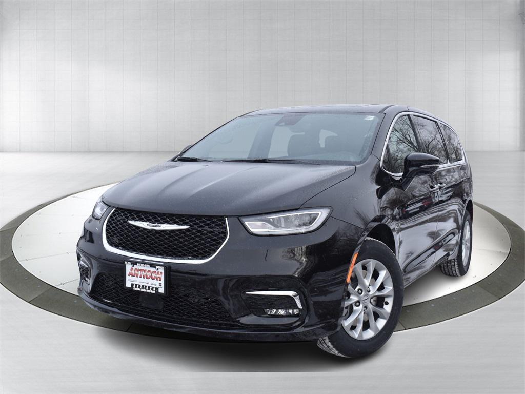 new 2025 Chrysler Pacifica car, priced at $41,851