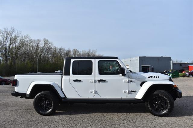 used 2021 Jeep Gladiator car, priced at $32,546