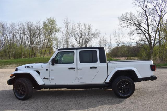 used 2021 Jeep Gladiator car, priced at $32,546