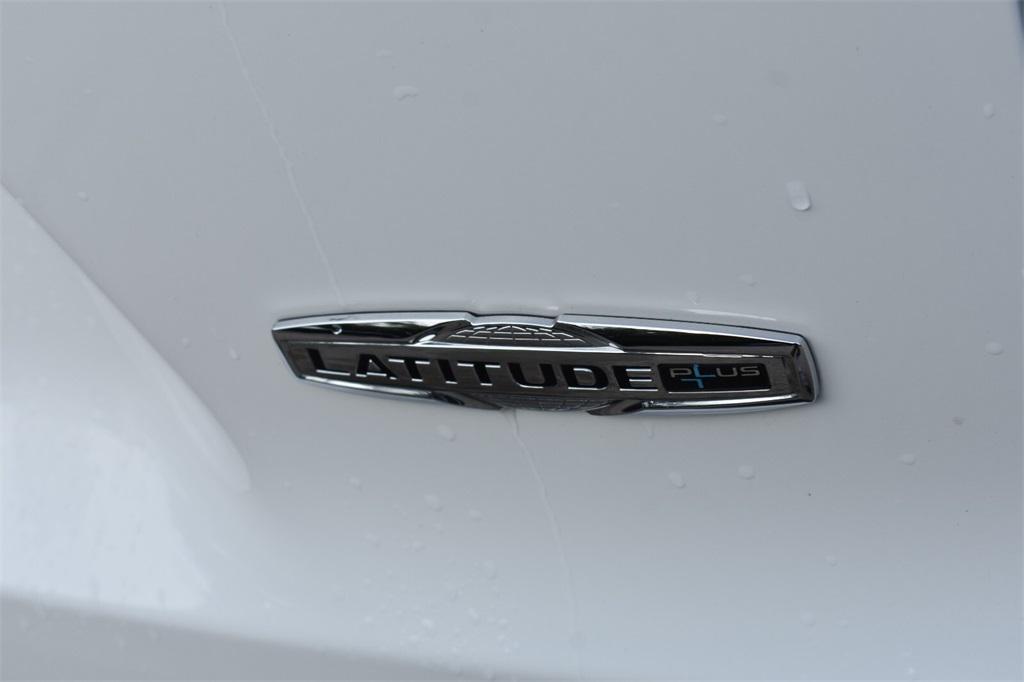 used 2019 Jeep Cherokee car, priced at $19,177