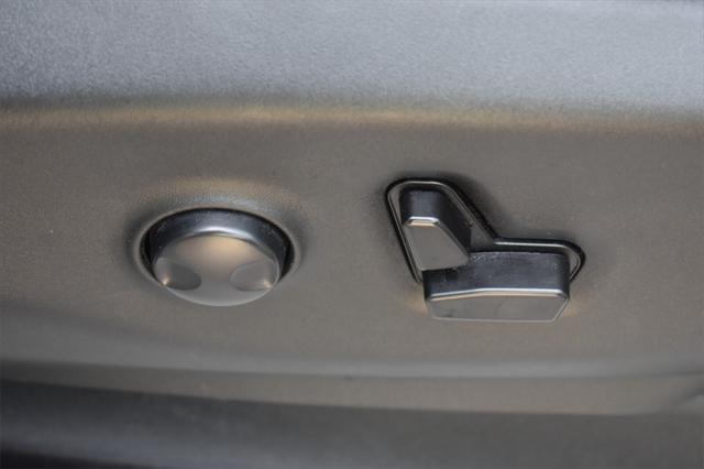 used 2023 Chrysler Pacifica car, priced at $26,977