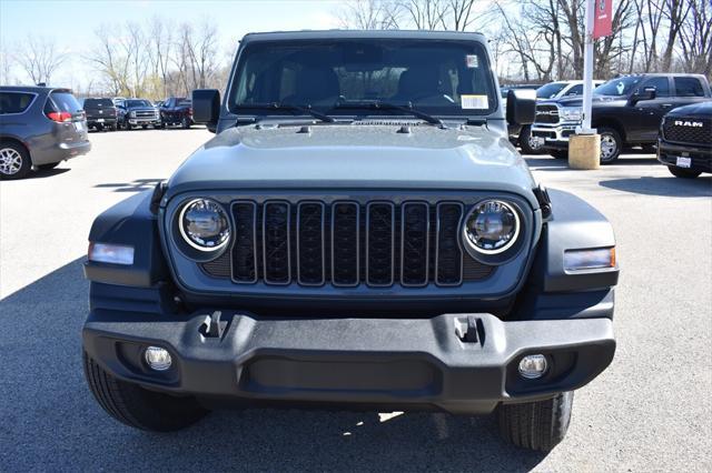 new 2025 Jeep Wrangler car, priced at $45,784