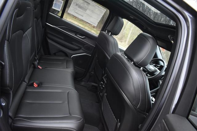 new 2024 Jeep Grand Cherokee car, priced at $47,995