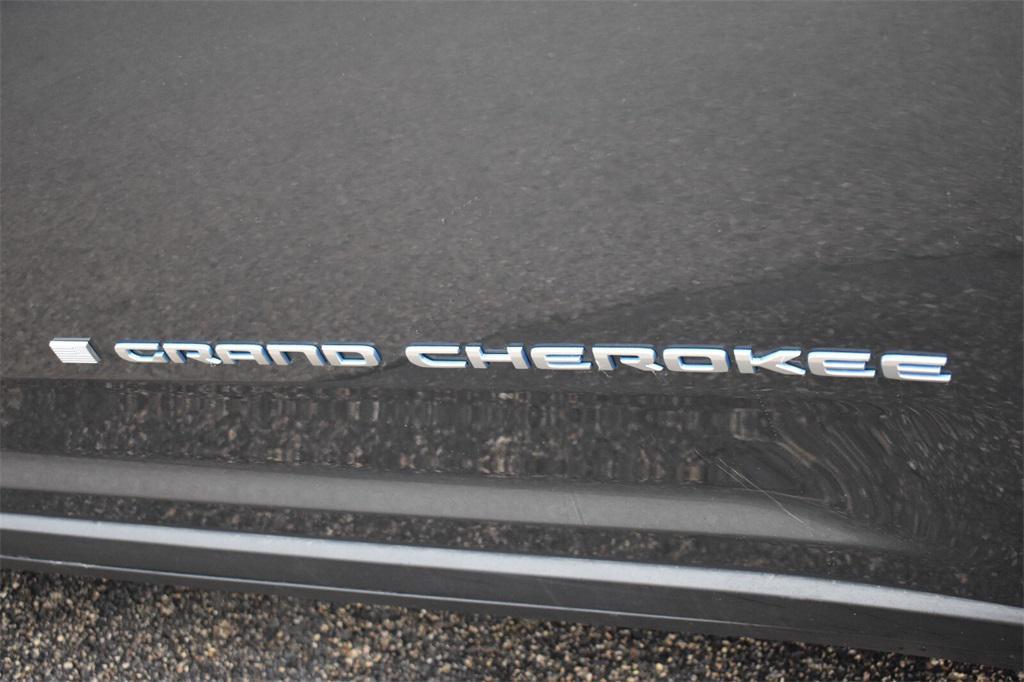 new 2024 Jeep Grand Cherokee car, priced at $39,995