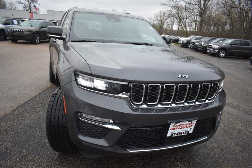 new 2024 Jeep Grand Cherokee car, priced at $39,995