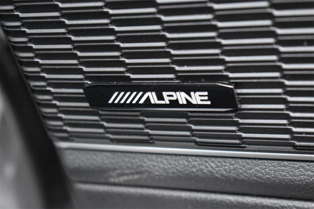 new 2024 Jeep Grand Cherokee car, priced at $39,995