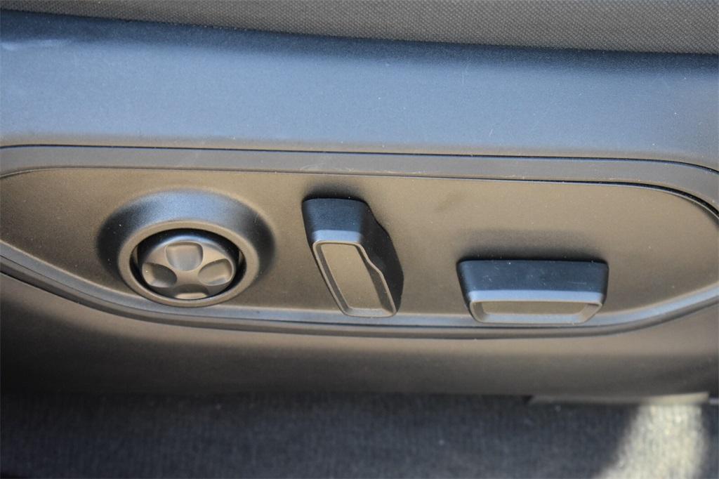 used 2024 Jeep Grand Cherokee L car, priced at $37,677