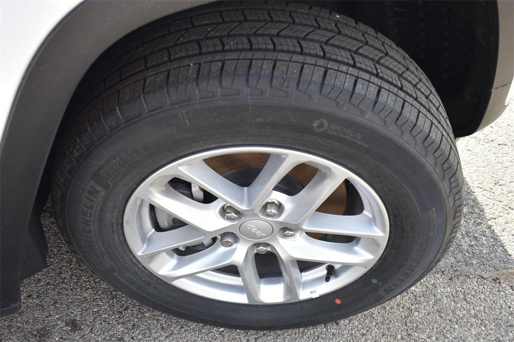 new 2025 Jeep Grand Cherokee L car, priced at $34,952