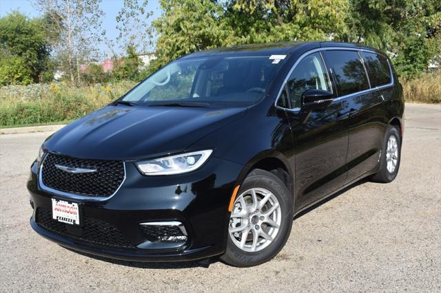 new 2024 Chrysler Pacifica car, priced at $35,492