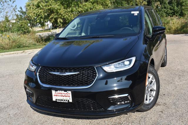 new 2024 Chrysler Pacifica car, priced at $35,492