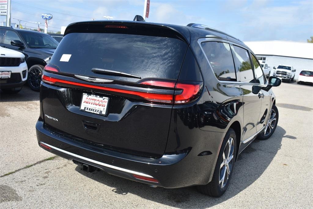 new 2026 Chrysler Pacifica car, priced at $51,212