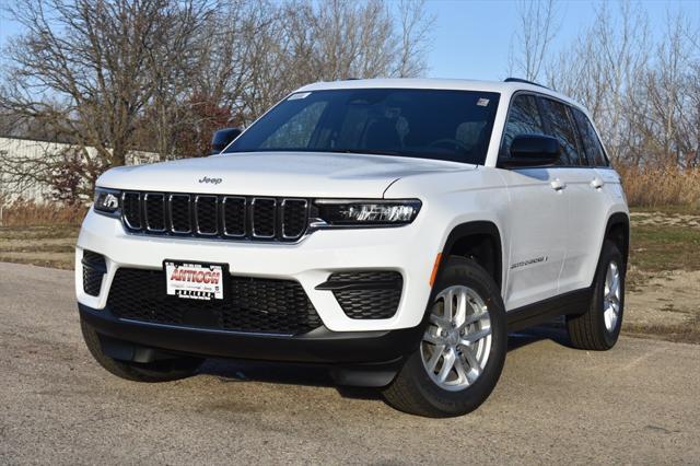 new 2025 Jeep Grand Cherokee car, priced at $37,760