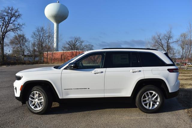 new 2025 Jeep Grand Cherokee car, priced at $37,760