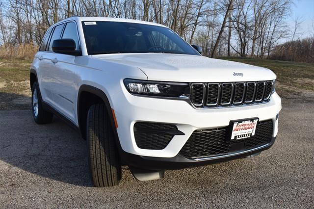 new 2025 Jeep Grand Cherokee car, priced at $37,760