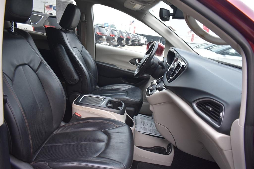 used 2020 Chrysler Pacifica car, priced at $18,477