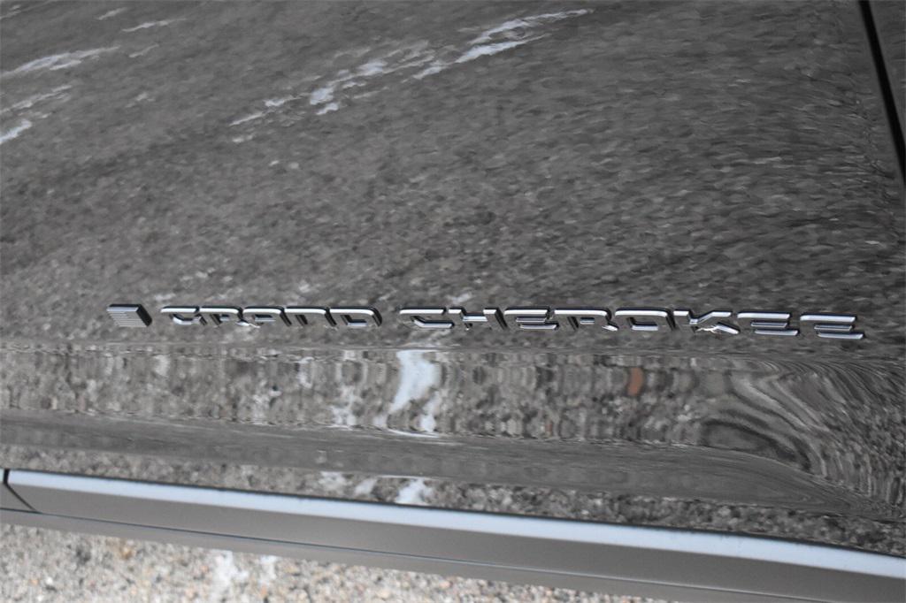 new 2025 Jeep Grand Cherokee car, priced at $39,966