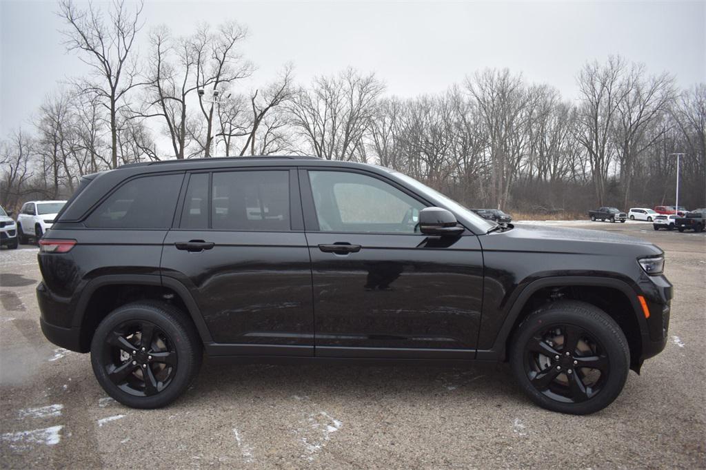 new 2025 Jeep Grand Cherokee car, priced at $39,966