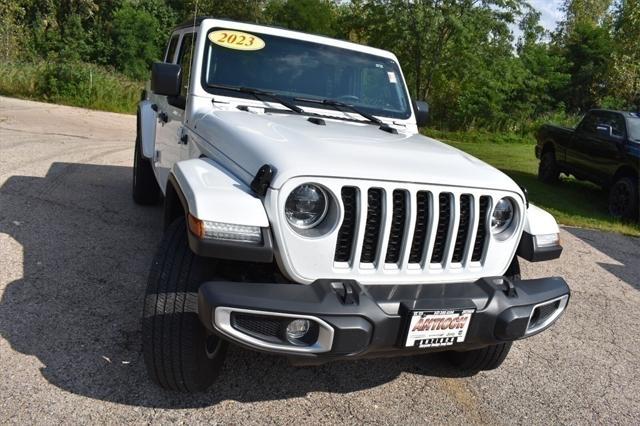 used 2023 Jeep Gladiator car, priced at $34,346