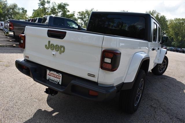 used 2023 Jeep Gladiator car, priced at $34,346