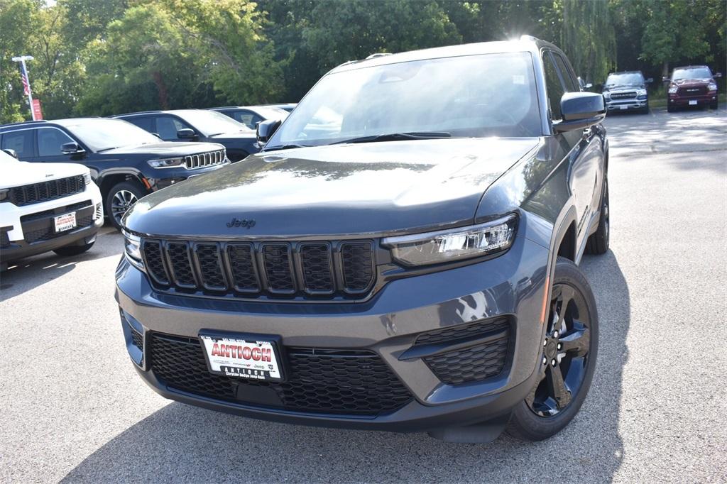new 2025 Jeep Grand Cherokee car, priced at $41,591