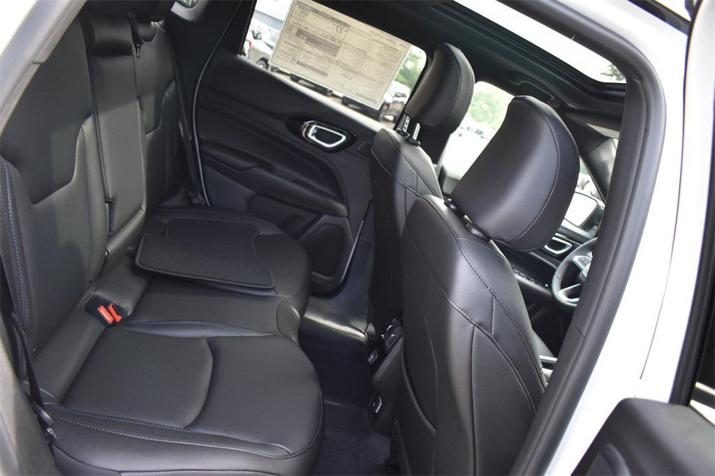 new 2025 Jeep Compass car, priced at $33,062