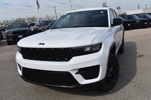 new 2025 Jeep Grand Cherokee car, priced at $40,321