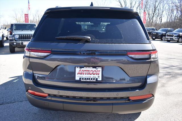 new 2025 Jeep Grand Cherokee car, priced at $41,744