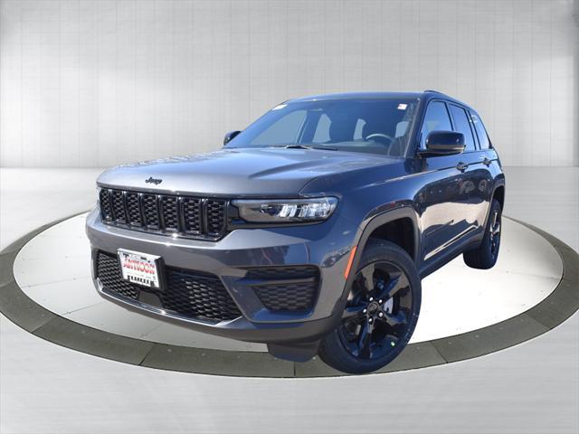 new 2025 Jeep Grand Cherokee car, priced at $41,744