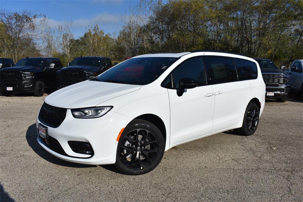 new 2026 Chrysler Pacifica car, priced at $52,480