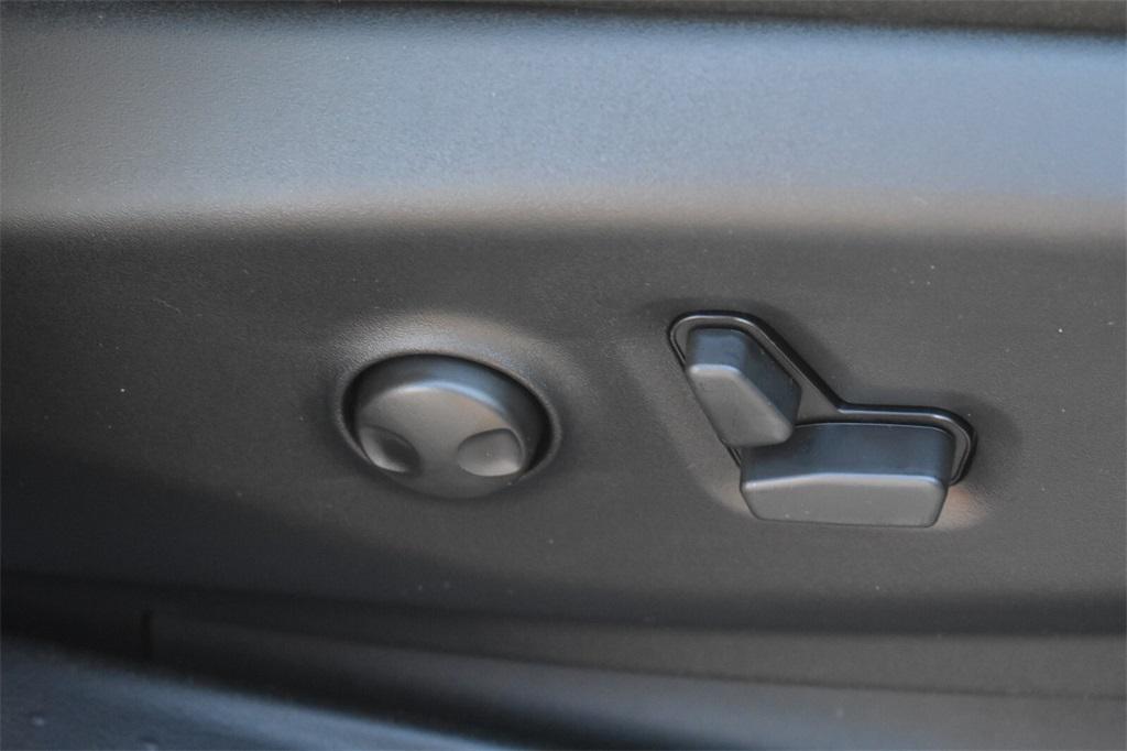 new 2026 Chrysler Pacifica car, priced at $52,480