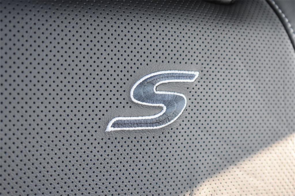 new 2026 Chrysler Pacifica car, priced at $52,480