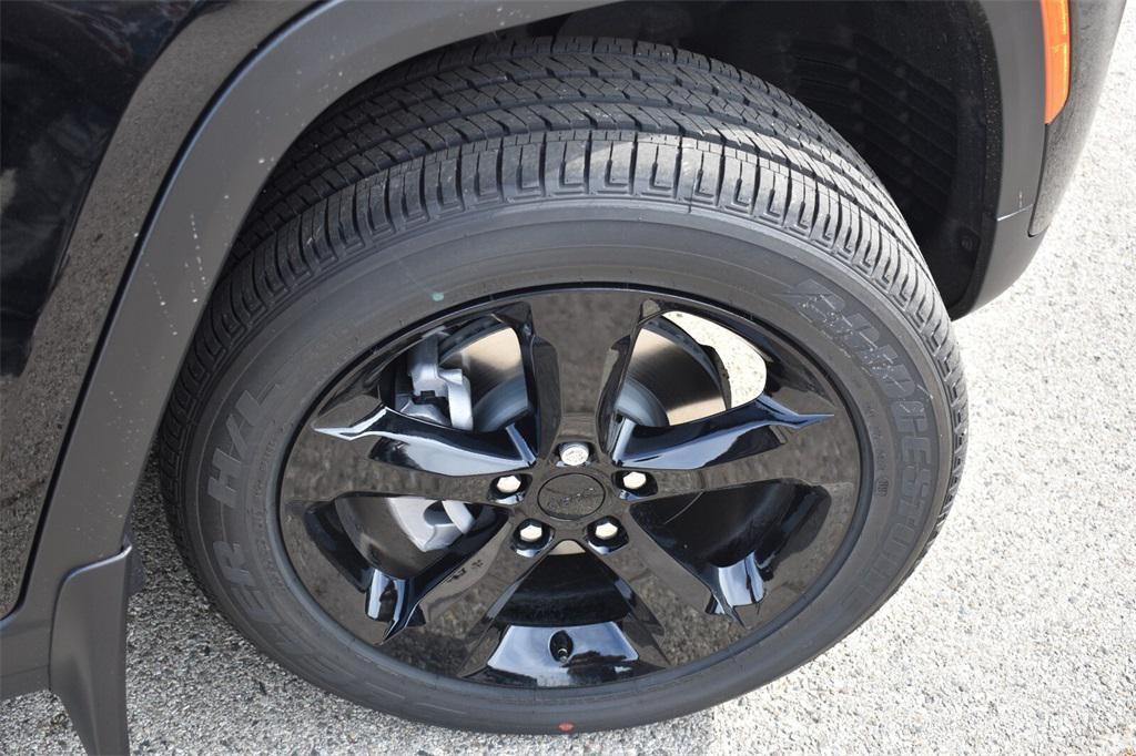 new 2025 Jeep Grand Cherokee car, priced at $41,527