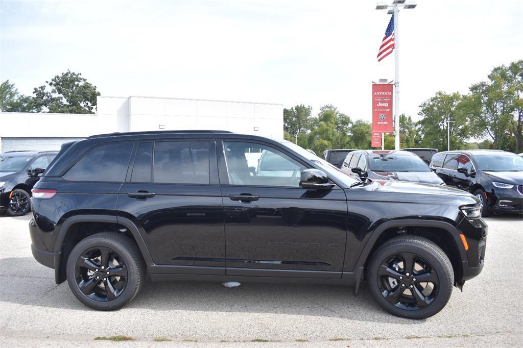 new 2025 Jeep Grand Cherokee car, priced at $41,527