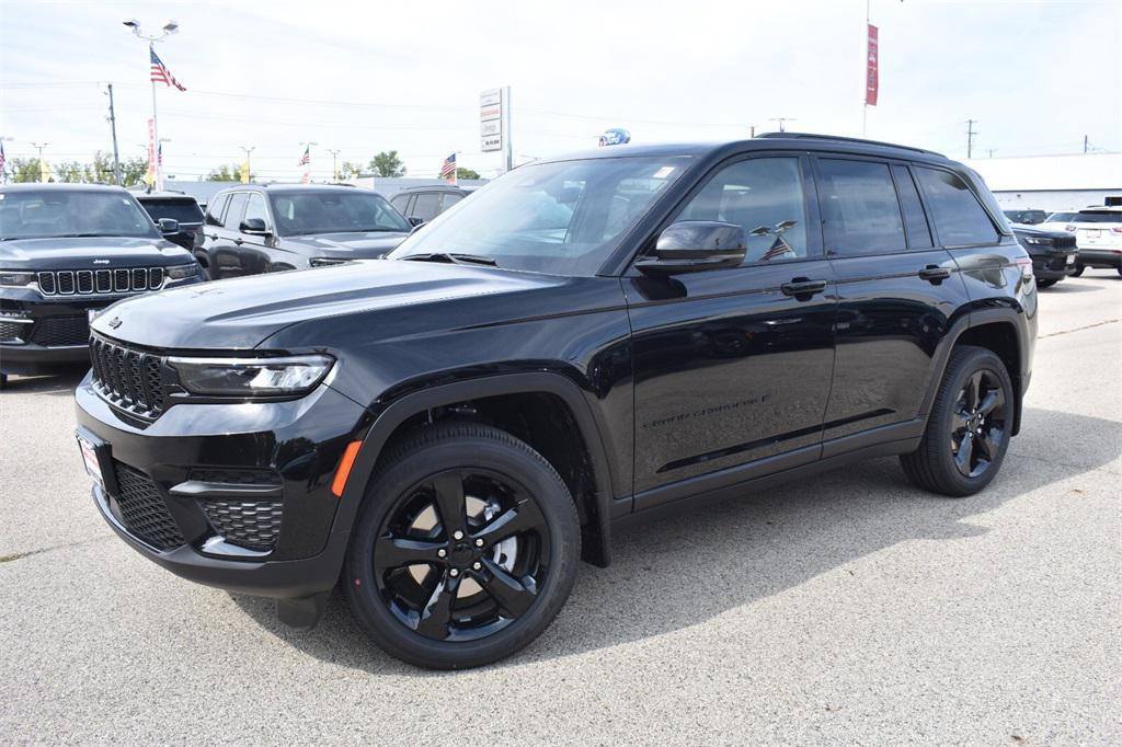 new 2025 Jeep Grand Cherokee car, priced at $41,527