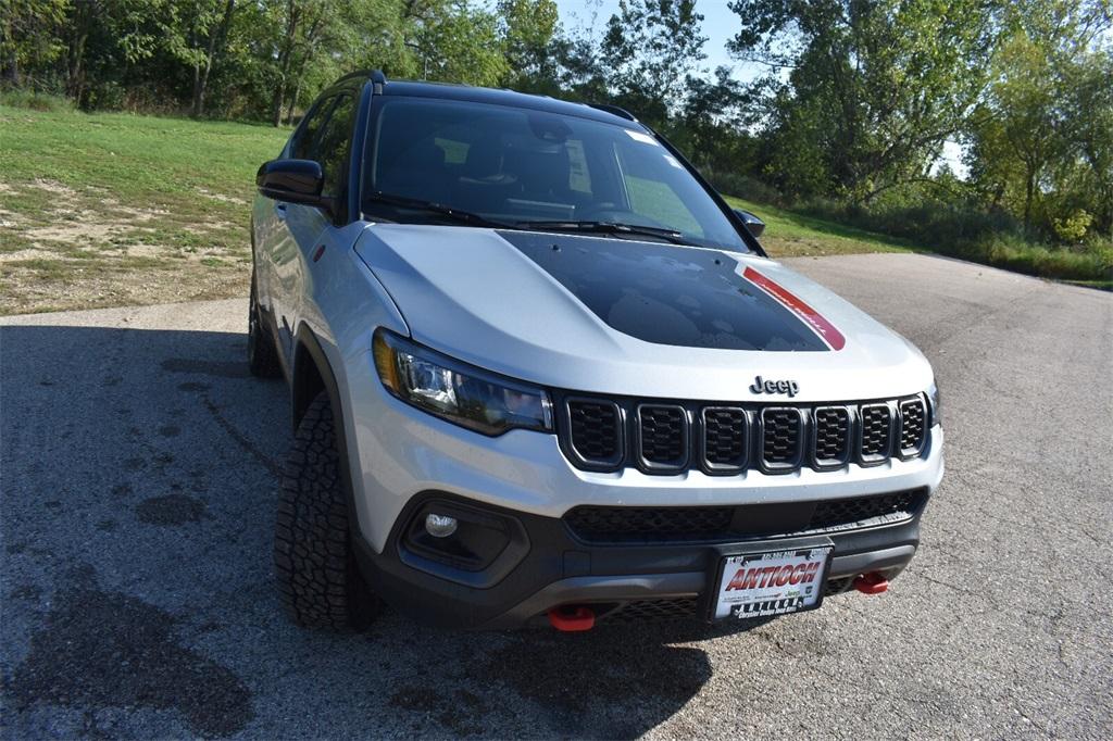 new 2026 Jeep Compass car, priced at $32,380