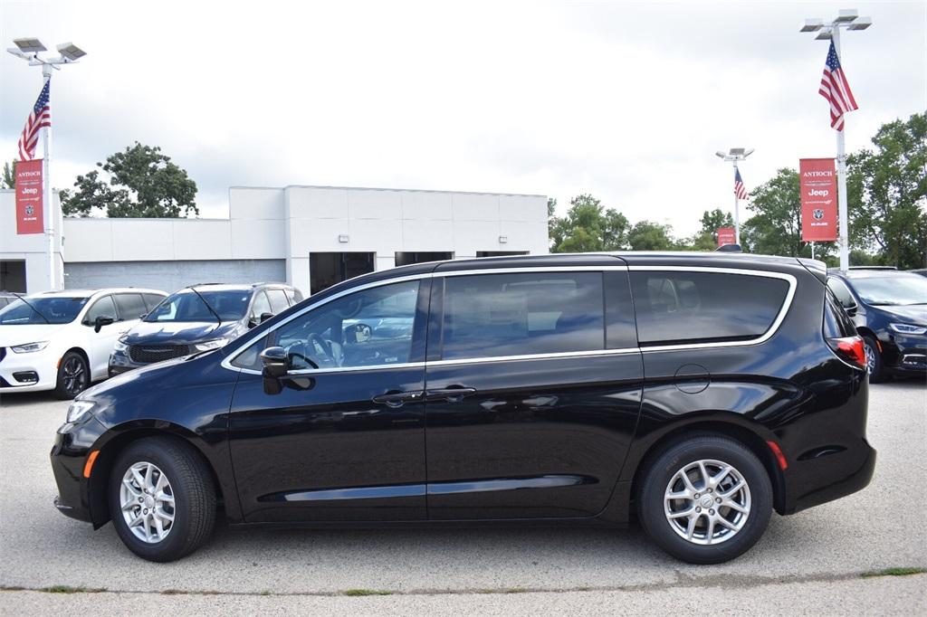 new 2026 Chrysler Pacifica car, priced at $43,432