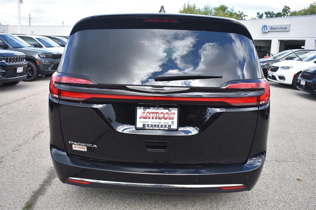 new 2026 Chrysler Pacifica car, priced at $43,432