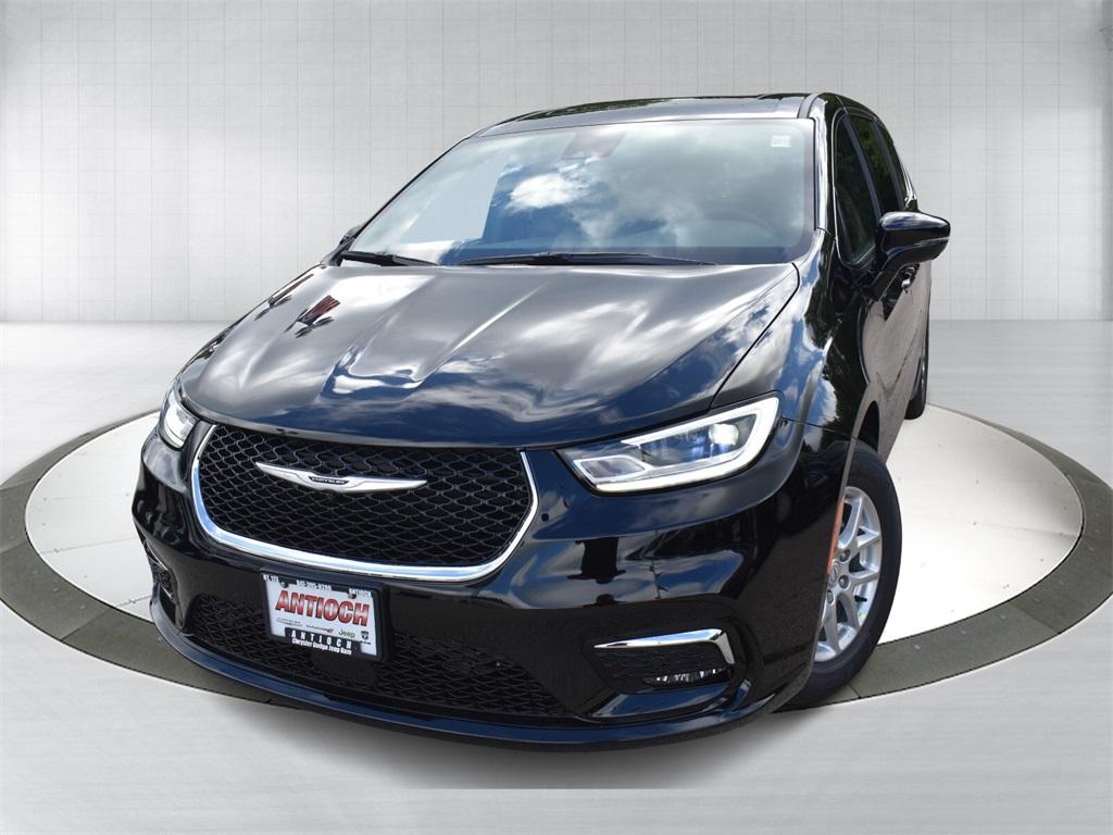 new 2026 Chrysler Pacifica car, priced at $43,432