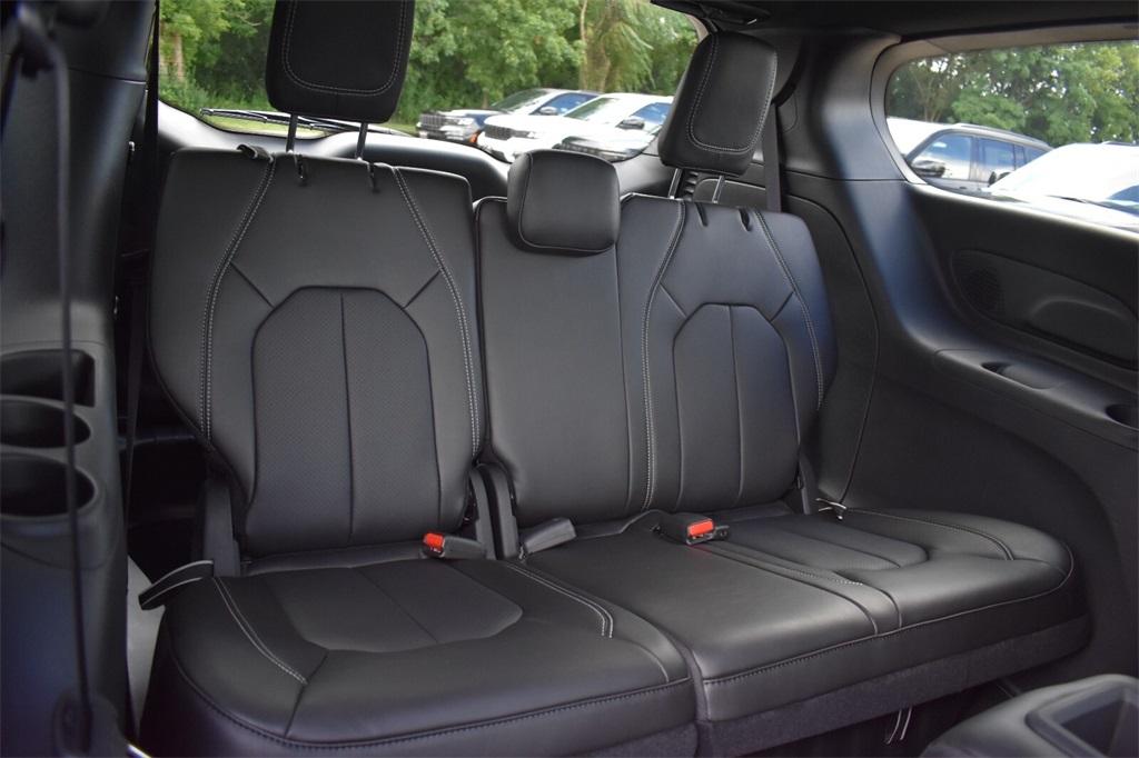 new 2026 Chrysler Pacifica car, priced at $43,432