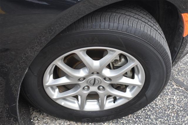 used 2023 Chrysler Pacifica car, priced at $23,677