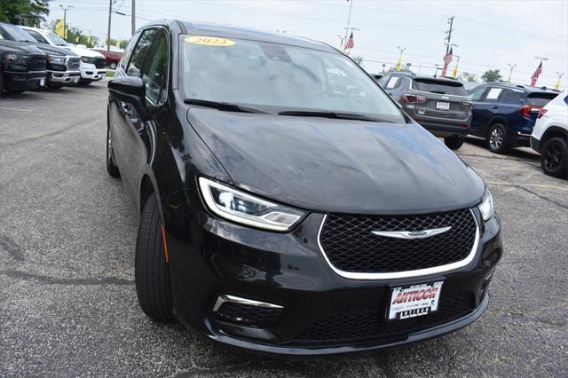 used 2023 Chrysler Pacifica car, priced at $23,677