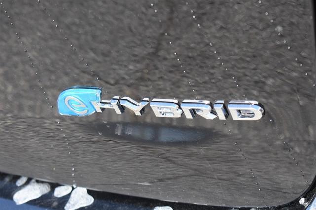 new 2025 Chrysler Pacifica Hybrid car, priced at $39,999