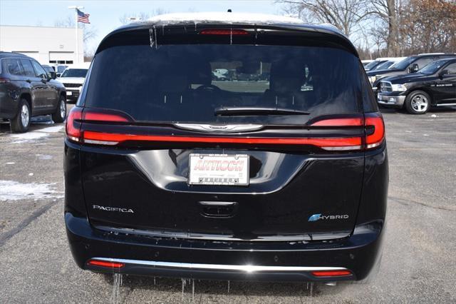 new 2025 Chrysler Pacifica Hybrid car, priced at $39,999