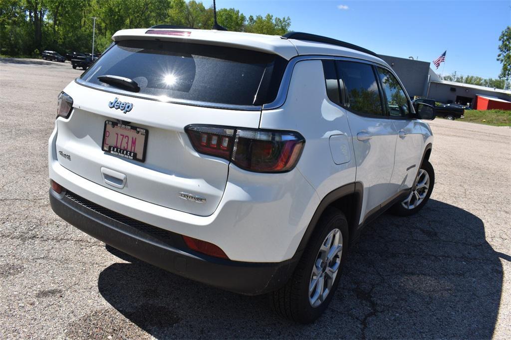 new 2025 Jeep Compass car, priced at $26,498