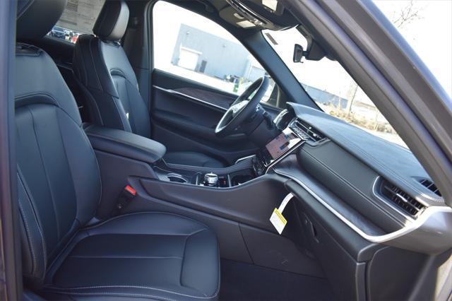 new 2025 Jeep Grand Cherokee car, priced at $45,188