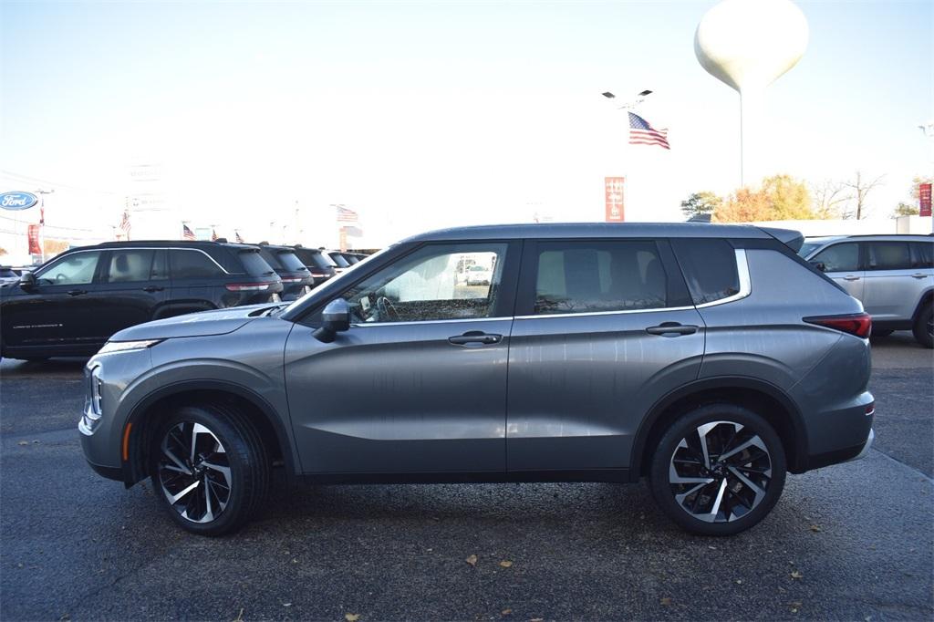 used 2023 Mitsubishi Outlander car, priced at $21,277