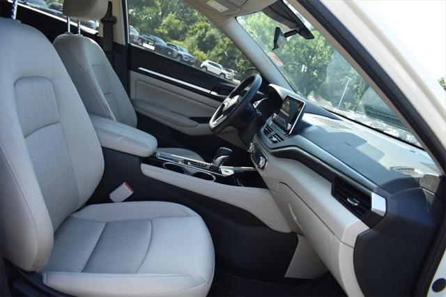used 2023 Nissan Altima car, priced at $23,377